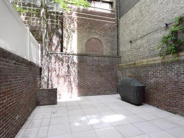 townhouse with 8 bedroom, New York NY ES43044899