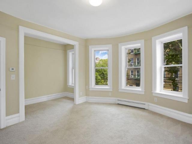 townhouse with 3 bedroom, Bronx NY DS90257005