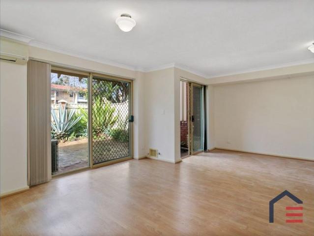 Townhouse with convenience at your door step!