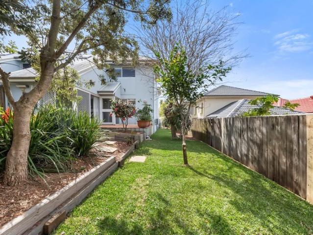 Townhouse with Expansive Private Yard in the Heart of St Lucia