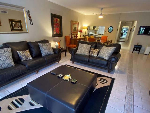 Townhouse to rent in uMhlanga Rocks