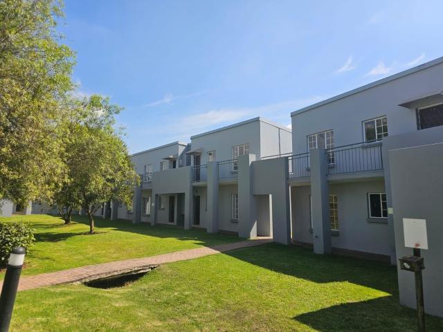 Townhouse To Rent in Brentwood Park Benoni Gauteng
