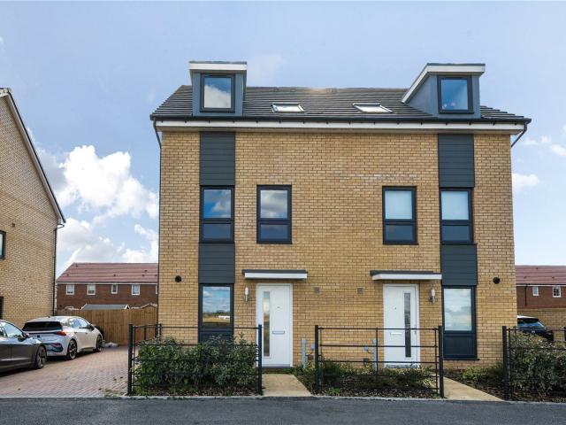 Townhouse to rent in Four Acre Drive, Houghton Conquest, Bedford, MK45 | Leaders