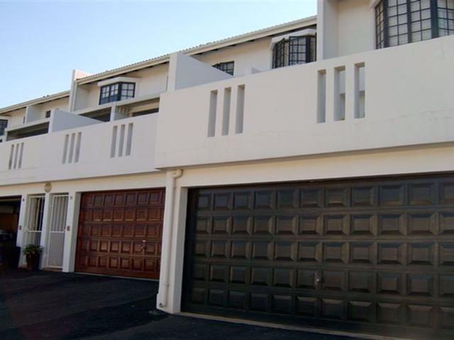 Townhouse to rent in Glen Hills
