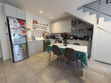 Townhouse to rent in Hout Bay