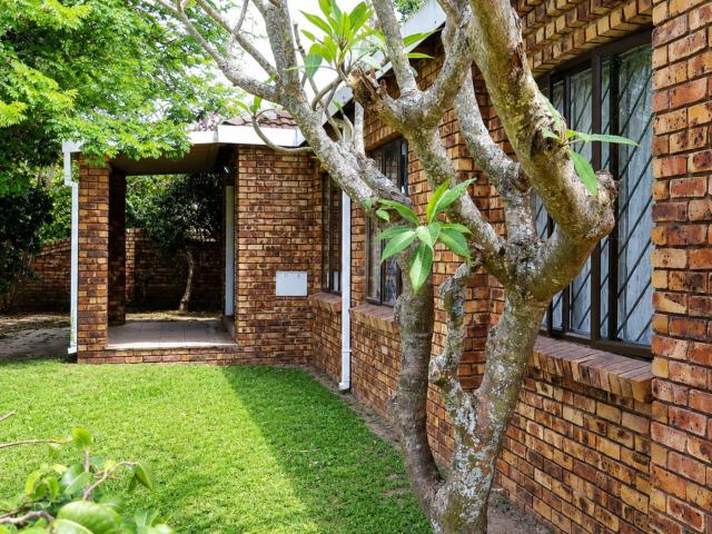 Townhouse to rent in Meer en See