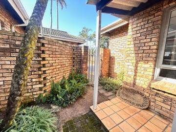 Townhouse to rent in Meer en See