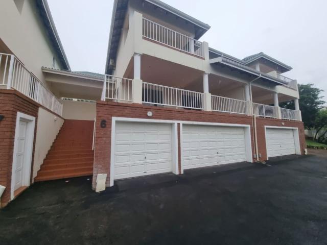 Townhouse to rent in Mount Edgecombe