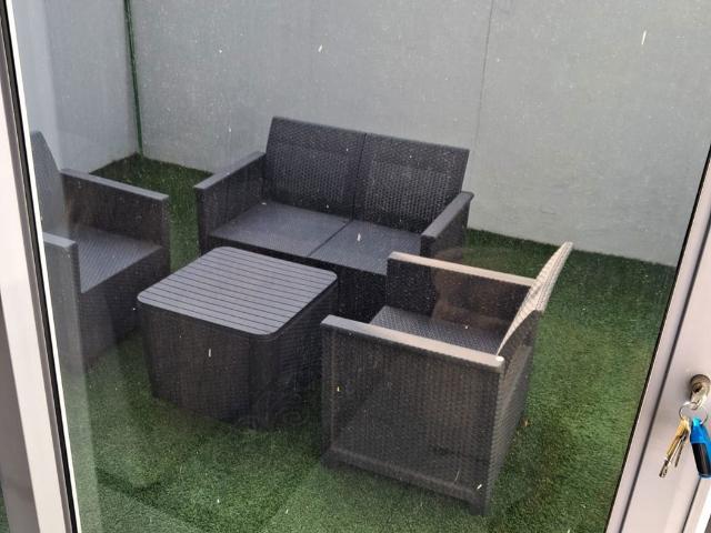 Townhouse to rent in Park Hill