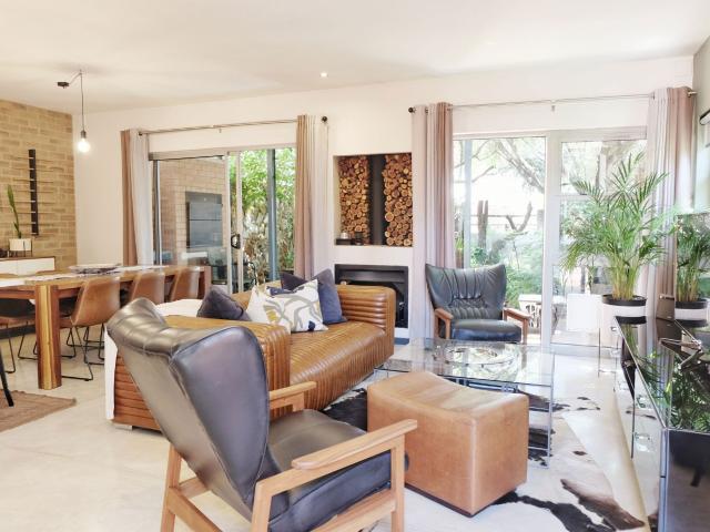 Townhouse to rent in Southdowns Estate