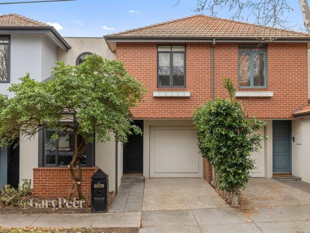 Townhouse Temptation with Light & Location