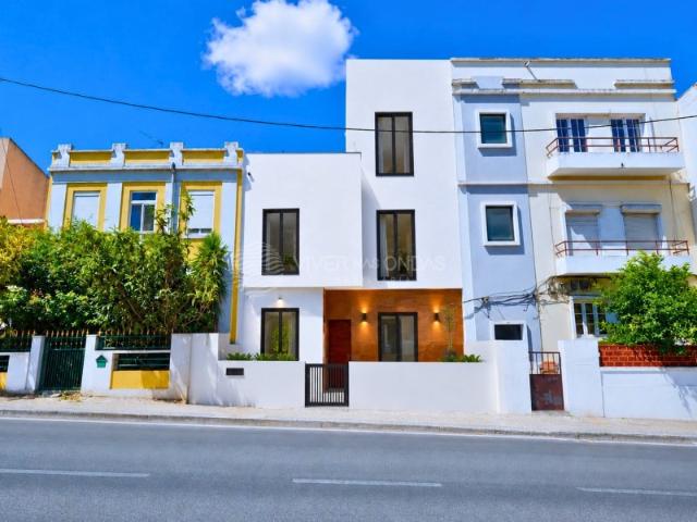 Townhouse NOVA Exclusiva com vista para o Rio Tejo | No coração do Seixal. Junto Quinta à Trindade