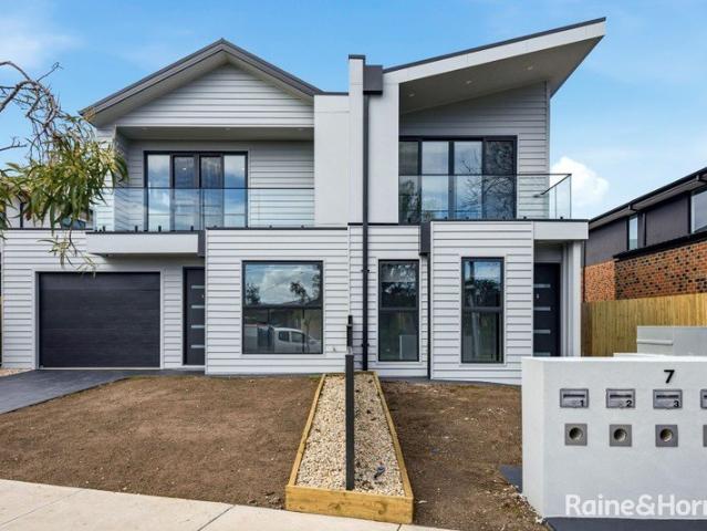 5 Townhouse's Brand New & Available Now!