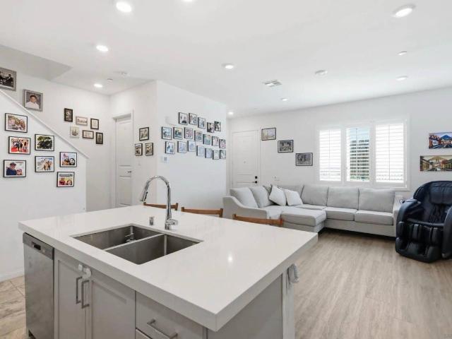 TOWNHOME FOR RENT CHULA VISTA
