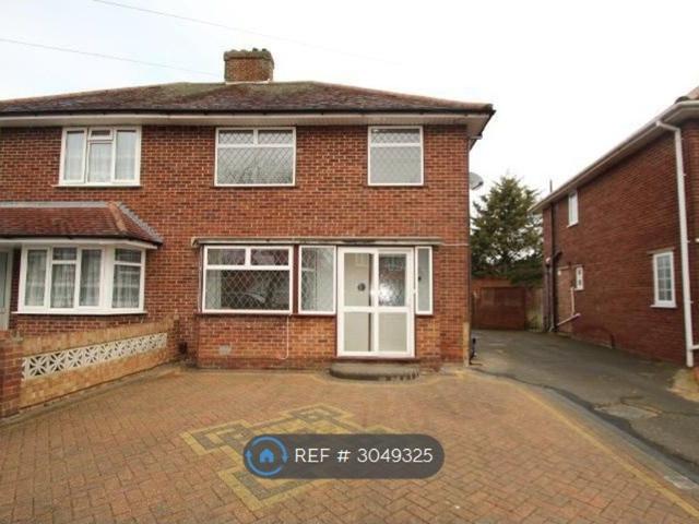 Townson Avenue, Northolt UB5, 3 bed semi detached house to rent, £2,400 pcm | PrimeLocation