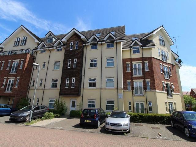 Townsend Mews, Stevenage, SG1 2 bed apartment to rent £1,500 pcm £346 pw