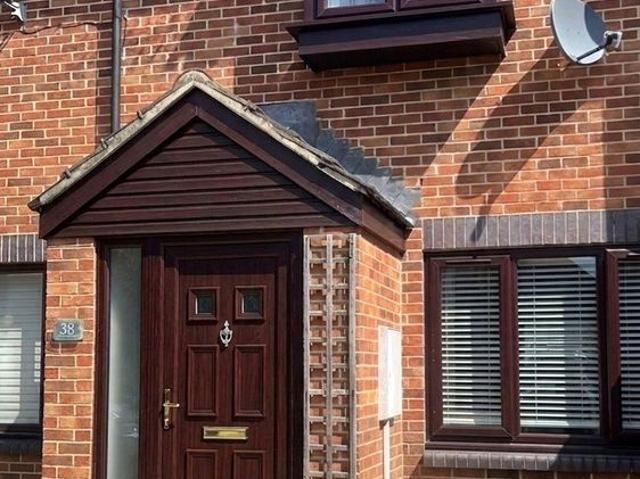 Townshend Close, Sidcup DA14, 2 bed detached house to rent, £1,700 pcm | PrimeLocation