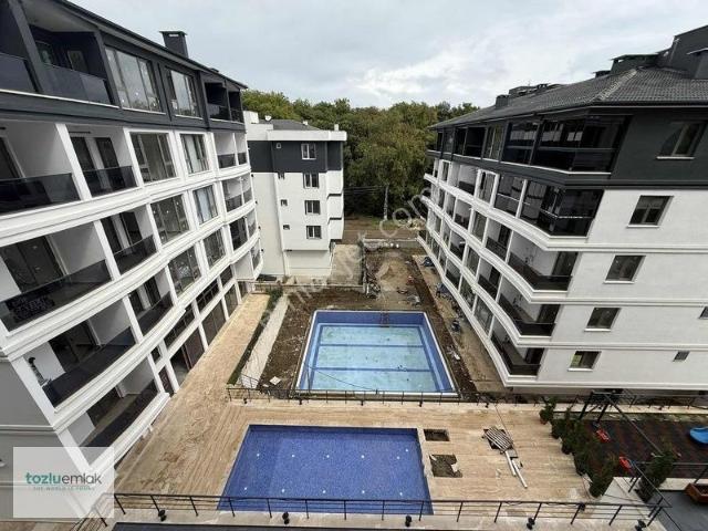 Tozluemlak'tan Satılık Havuzlu Site İçerisin De 1+1 Daire!