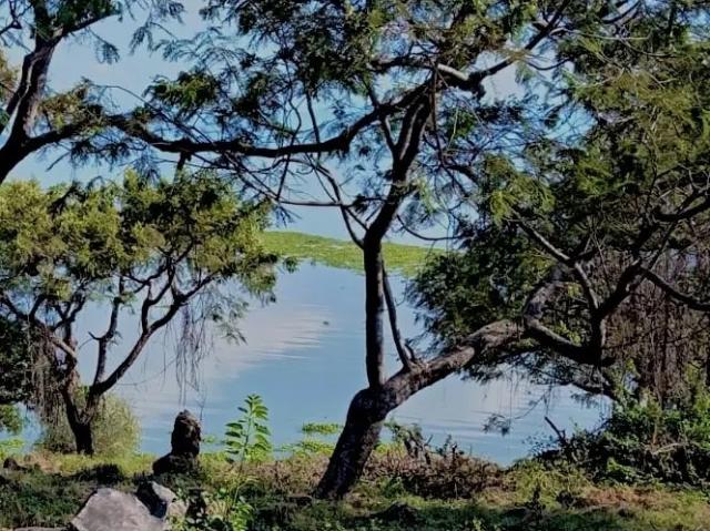 Tlachichilco lakefront