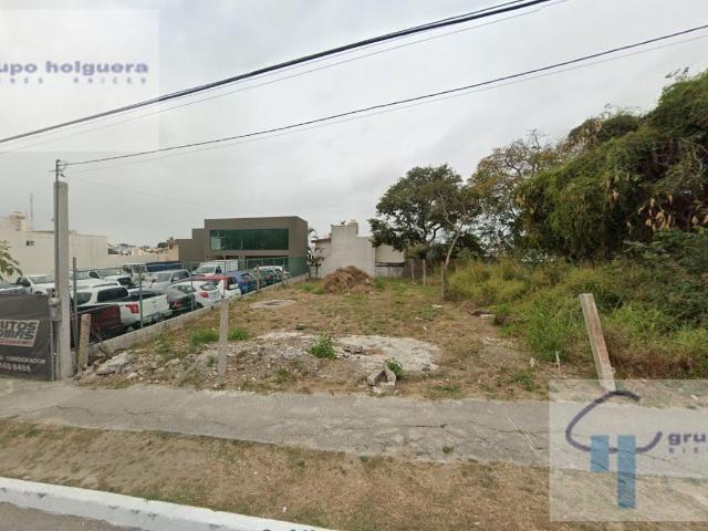 TR 225 TERRENO EN RENTA Ubicado EN BLVD. LOMA REAL #524, ENTRE CALLE 4? Y CALLE BOSQUE, TAMPICO, TAM