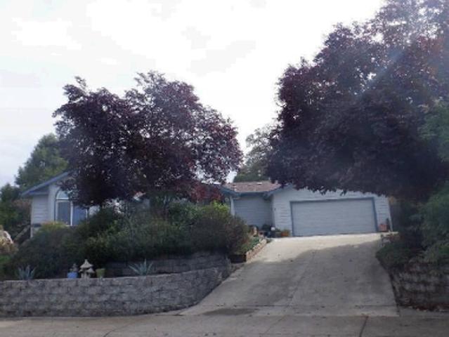 Trout Dr