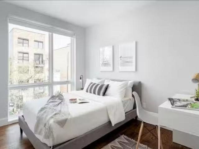 Troutman St, Brooklyn, NY