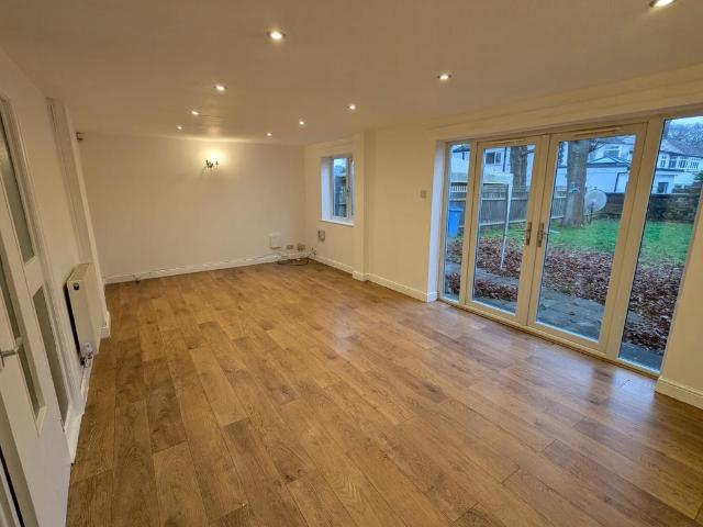 Troutbeck Road, Liverpool, L18 3LF, United Kingdom | 3 bed duplex for rent #137645749 | Rentberry
