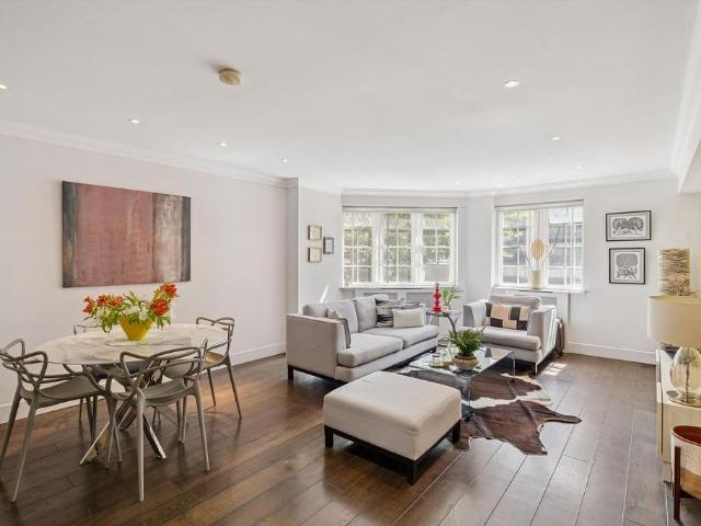 Troy Court, Kensington High Street. 2 bed detached house to rent £4,749 pcm £1,096 pw