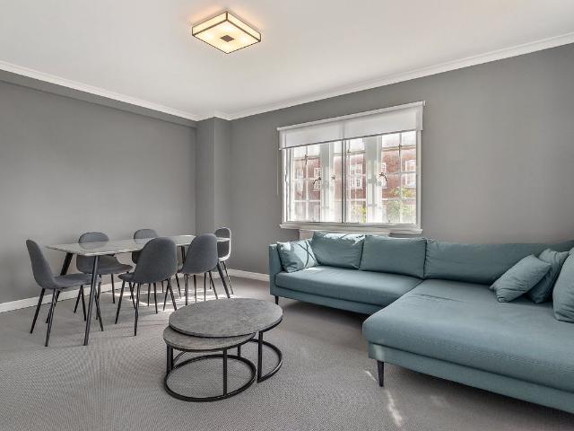 Troy Court, Kensington High Street W8, 2 bed flat to rent, £4,500 pcm | PrimeLocation