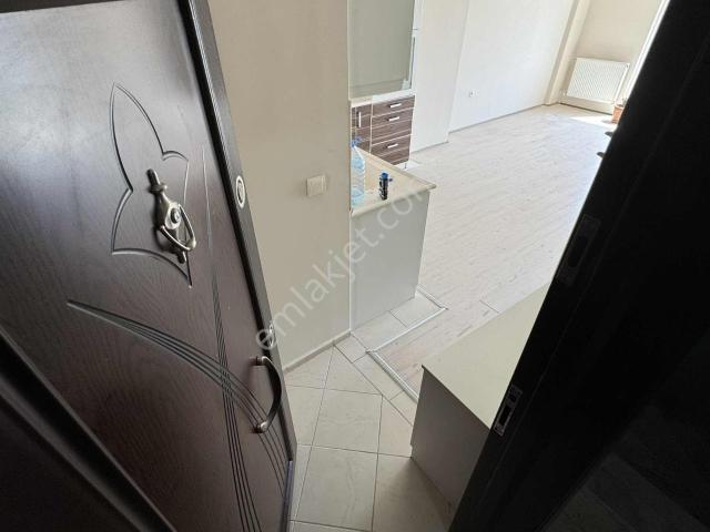 Troya Caddesi Arkası Satılık 2+1 Fırsat Daire