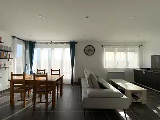 Troyes 10000 Achat / Vente appartement 2 pièces t2 au dernier étage cave