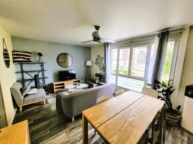 Troyes Appartement 1 pièce 10.23 m²