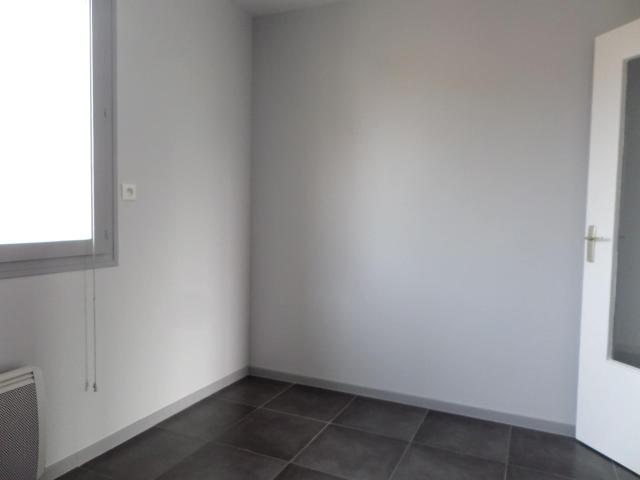 TROYES – APPARTEMENT DE TYPE 3 AVEC BALCON ET GARAGE
