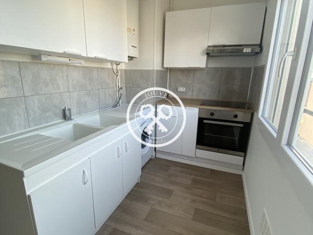 TROYES APPARTEMENT T1 BIS AVEC PARKING