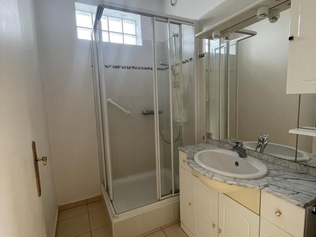 TROYES – APPARTEMENT TYPE 2 AVEC GARAGE
