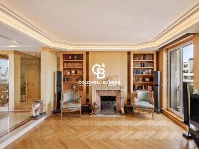 Trocadéro Pied à terre, vue panoramique