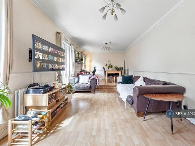 Trocette Mansions, London, SE1 2 bed flat to rent £2,640 pcm £609 pw