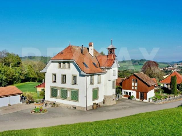 Trois appartements pour vivre, réunir ou investir