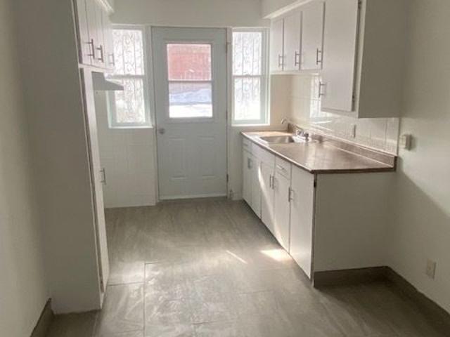 3 1/2 Style Condo, Rez de Chaussée