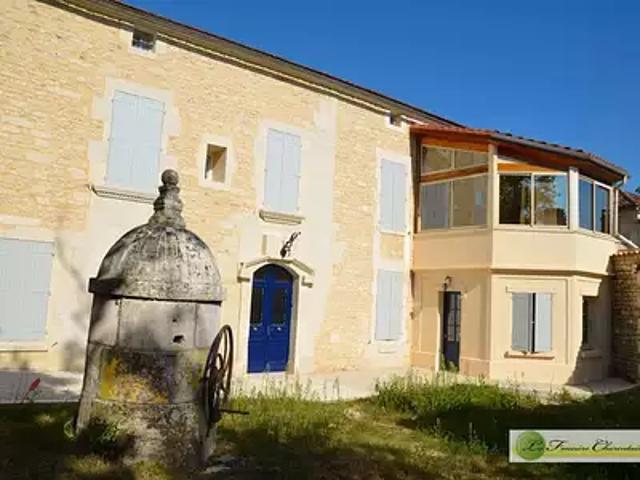 Trois Palis 16730 Location maison 7 pièces t7