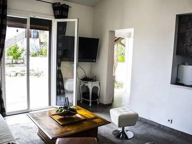 Trois pièces meublé avec jardin de 250m²