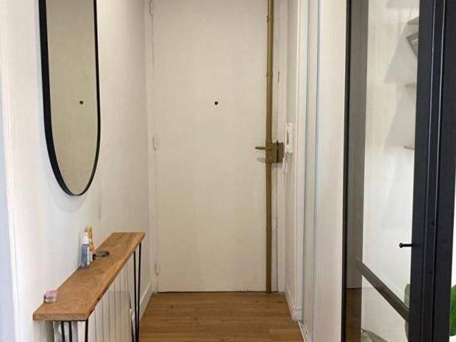 TROIS pièces MEUBLE proche centre ville 51.45 m2