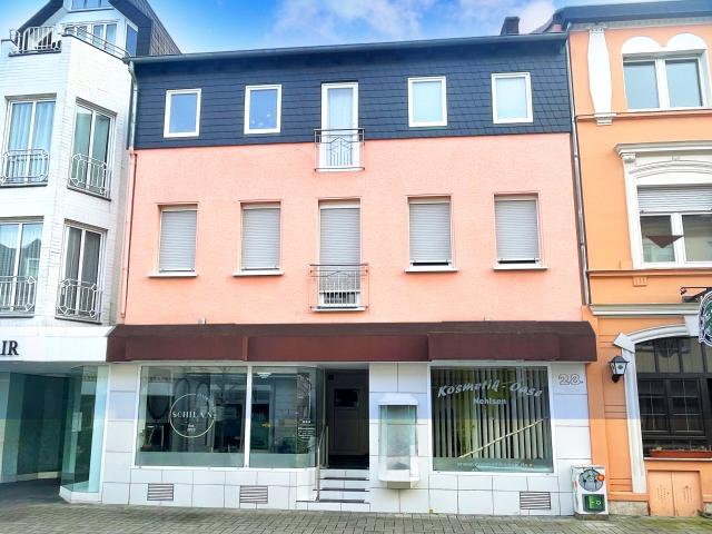 Troisdorf City: Wohn /Geschäftshaus mittendrin Kapitalanleger aufgepasst!