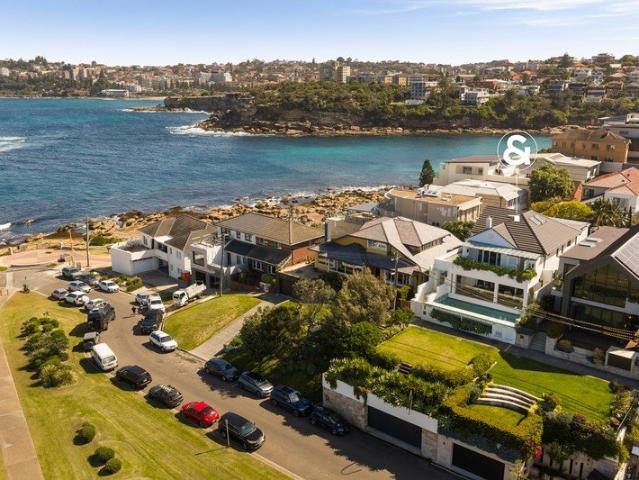 Trophy Family Beach House with Panoramic Ocean Views