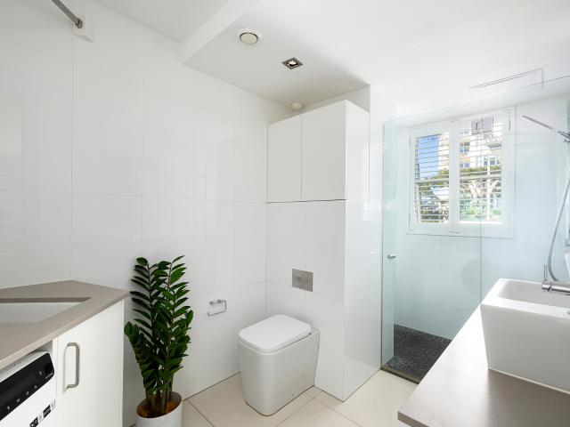Trophy oceanfront apartment with postcard perfect panoramas