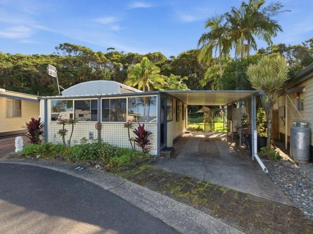 Tropical Gardens and Bushland Views