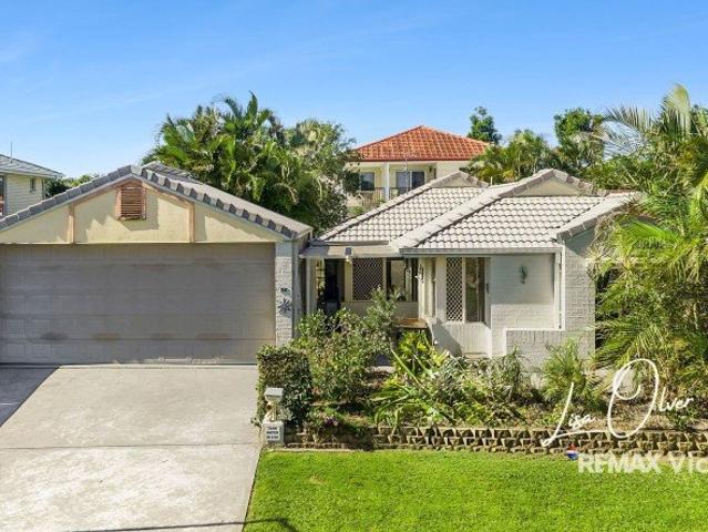 INVEST OR DOWNSIZE BEAUTIFUL BRIBIE ISLAND