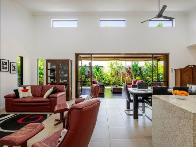 TROPICAL LIVING AT ITS BEST – SPACIOUS FULLY FURNISHED FAMILY HOME WITH POOL