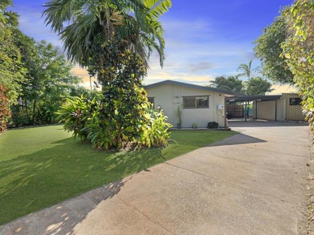 TROPICAL LUXURY MEETS FAMILY LIVING