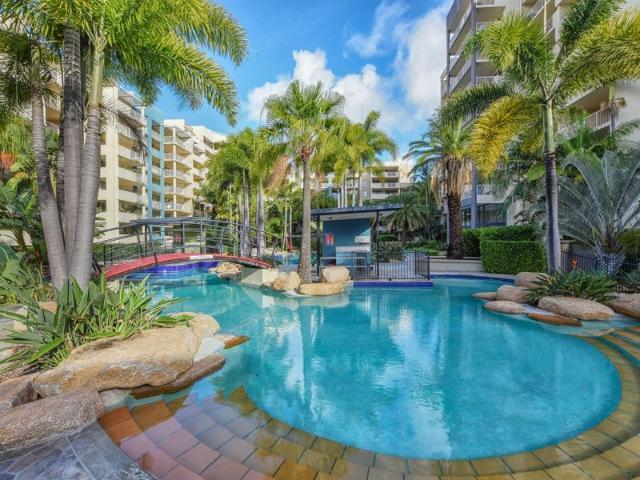 Tropical Resort Lifestye Living in the Heart of Fortitude Valley